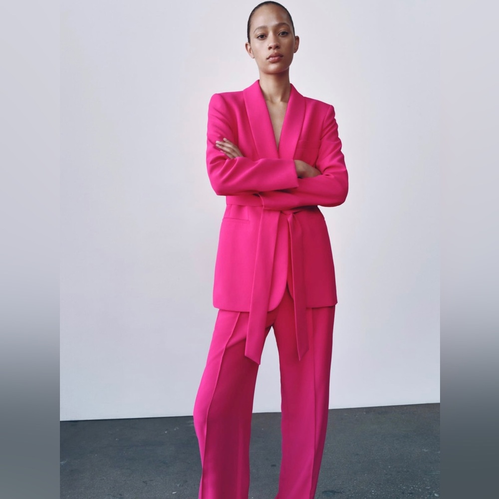 Small pink belted tuxedo collar blazer and long flowed pants new no tags